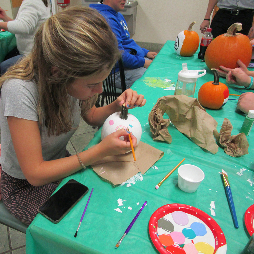 painting-pumpkins Painting pumpkins